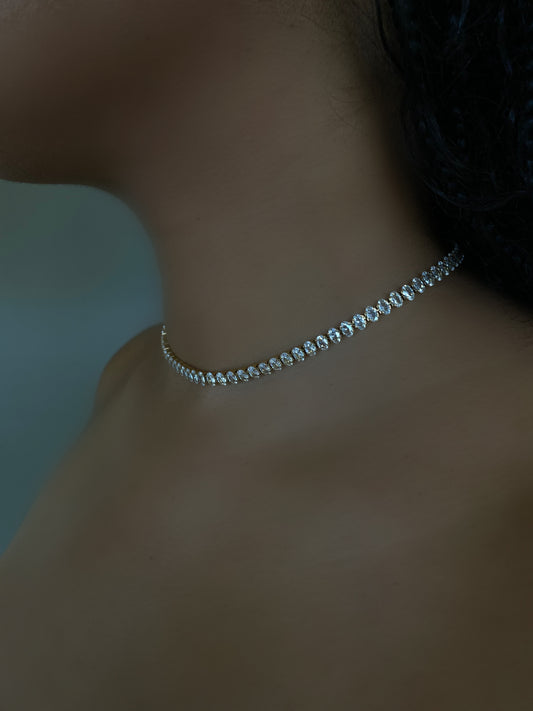 'IT GIRL' Choker