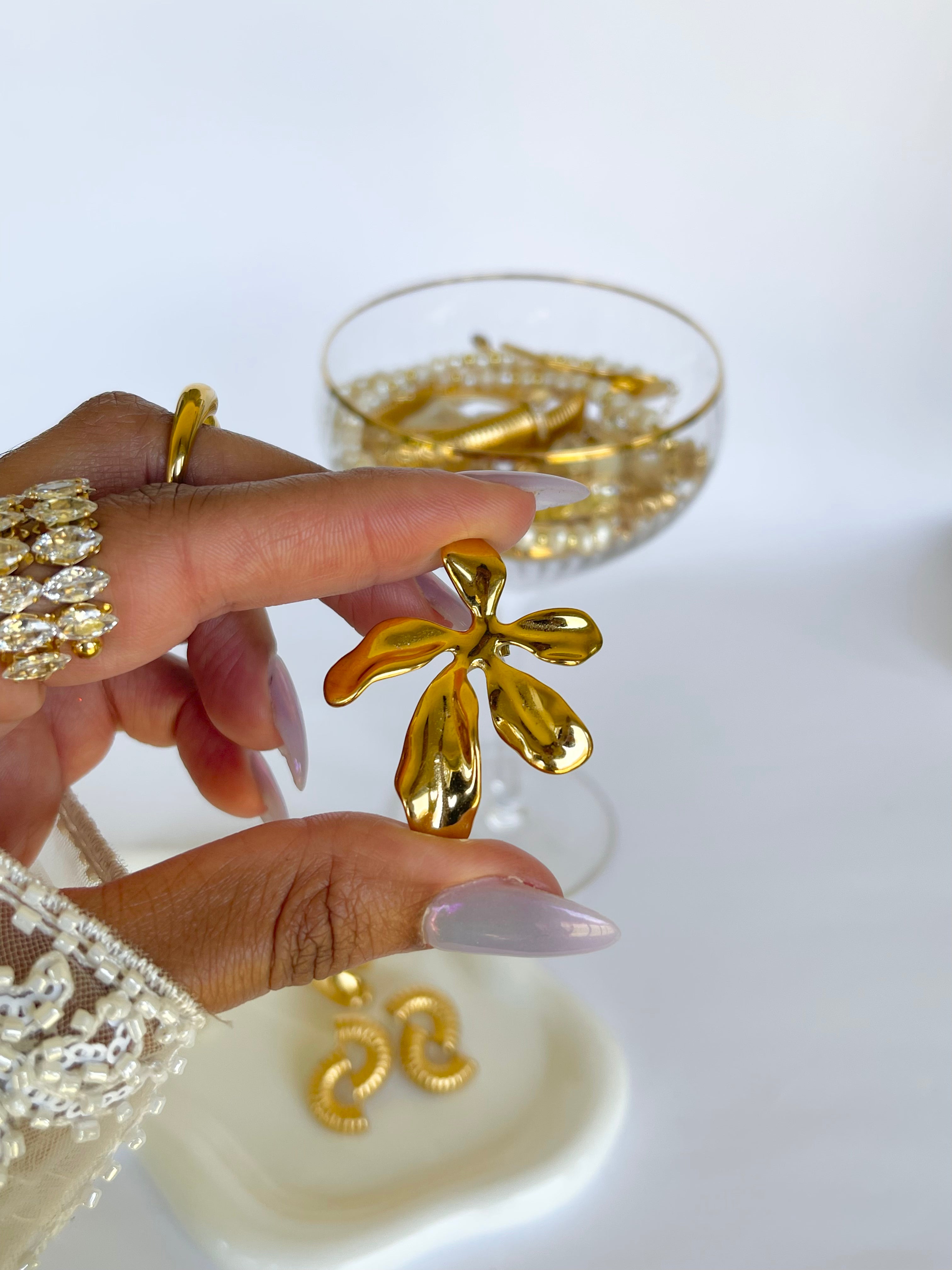 Lily Earrings