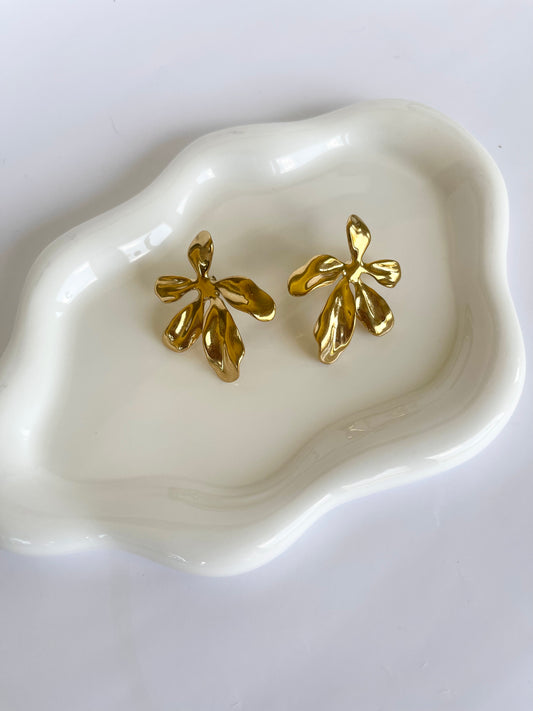 Lily Earring