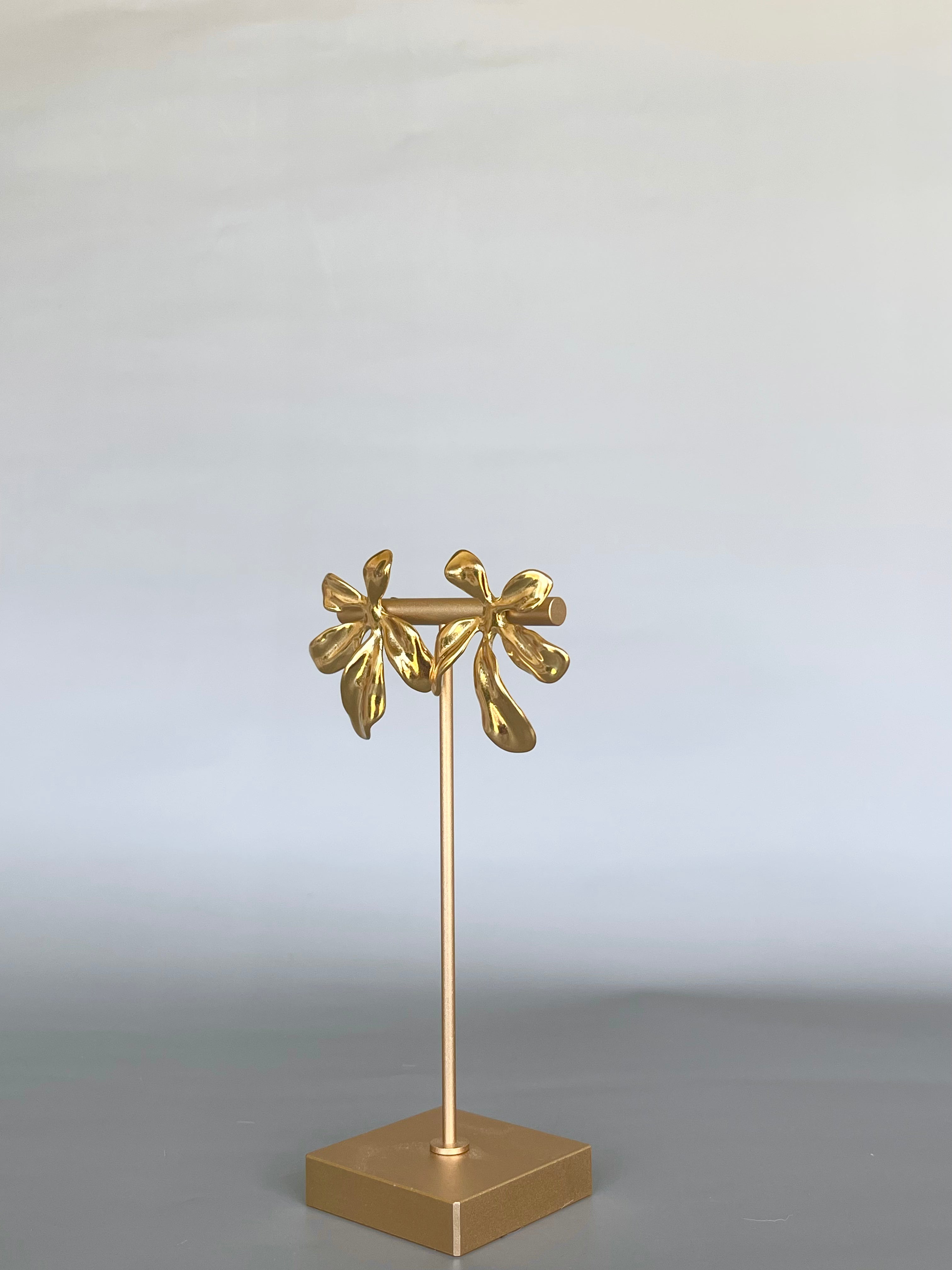 Lily Earrings
